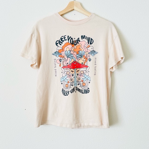 CIDER XS Free Your Mind mushroom cream tshirt - Picture 1 of 4